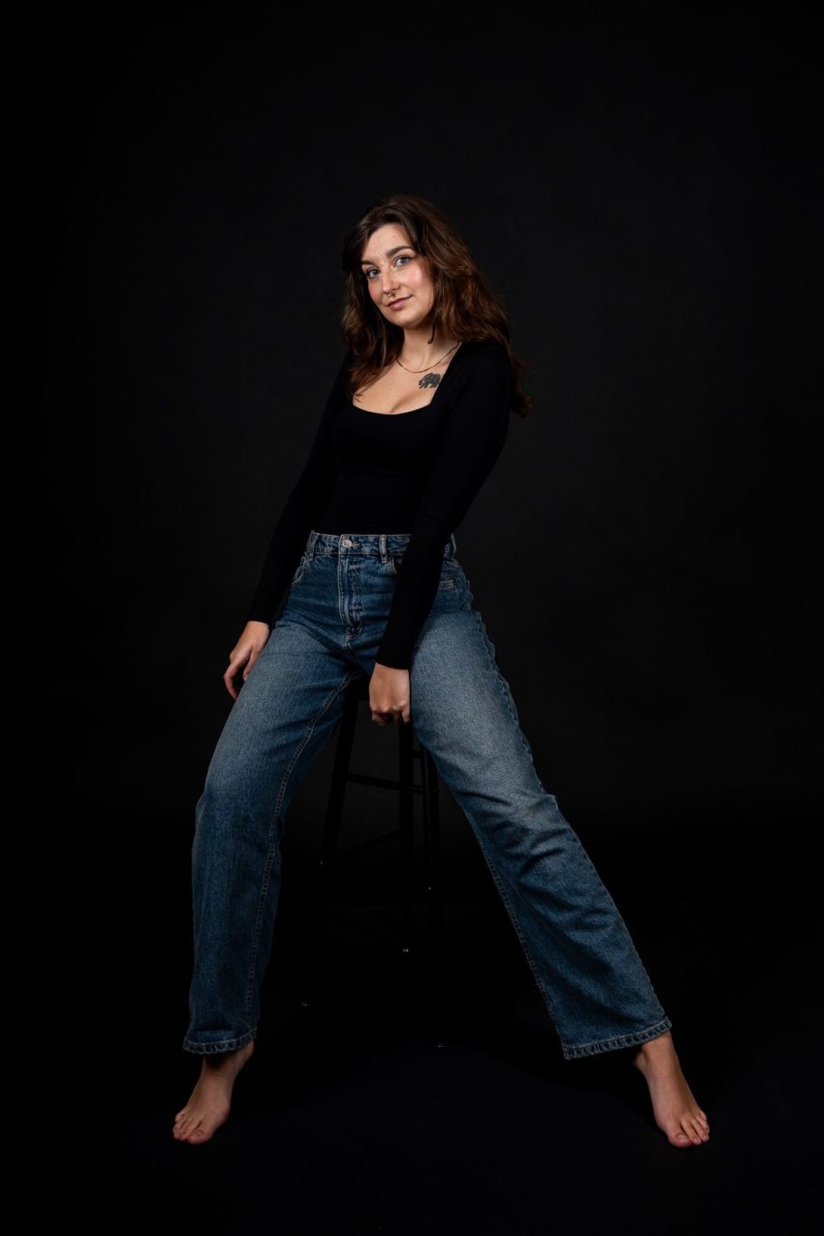 Self-Porträt Fotoshooting ohne Fotograf – AuraMirror Leipzig Frau bei einem Self-Porträt Fotoshooting im AuraMirror Fotostudio in Leipzig